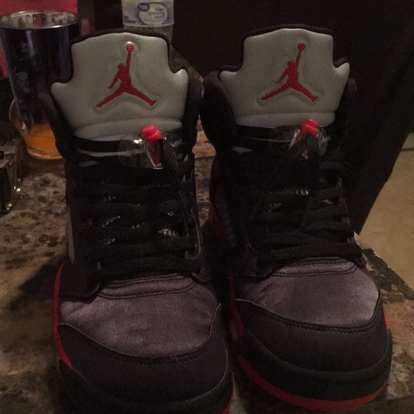 Jordan 5 satin bred and Jordan 12 red - Picture 1 of 8